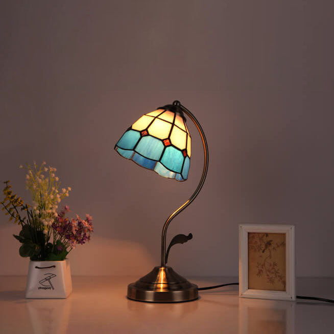 Round Head Glass Hardware Table Lamp