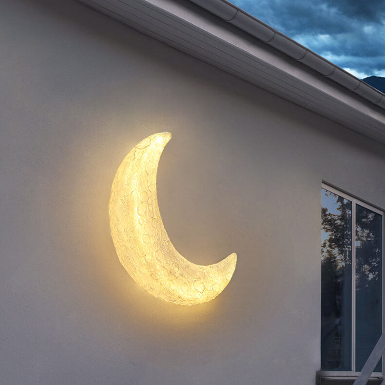 Moon Shape Resin Rainproof Outdoor Light