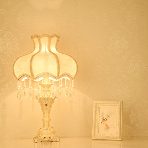 Round Tasseled Vase Fabric Table Lamp