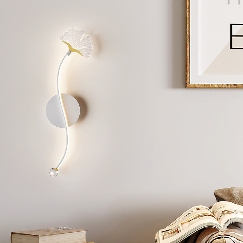 Iron Aluminum Acrylic Line Wall Lamp