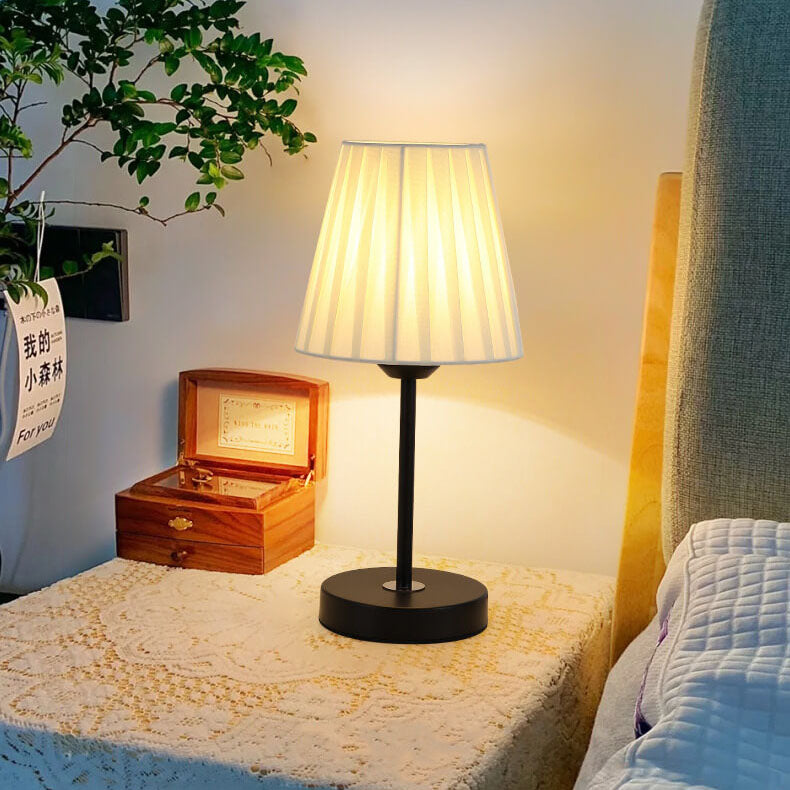 Black White Pleated Metal Table Lamp