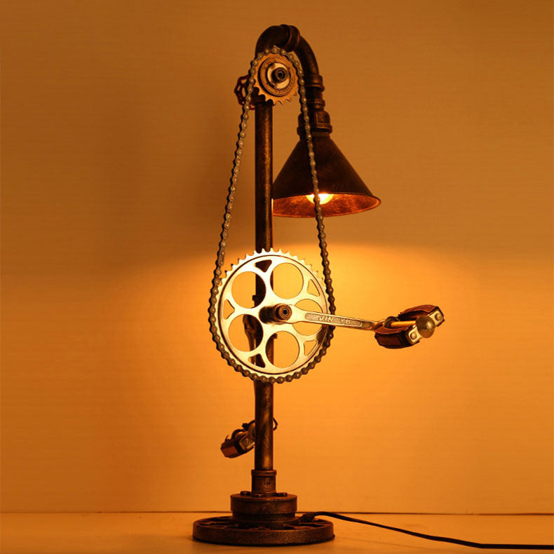 Iron Gear Plumbing Metal Table Lamp