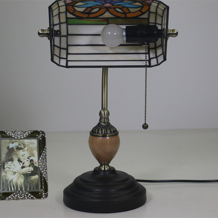 Mediterranean Heart Stained Glass Table Lamp