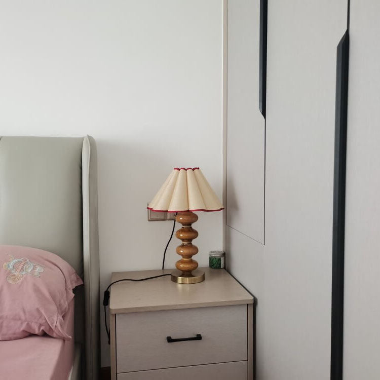 Canvas Petal Ceramic Table Lamp