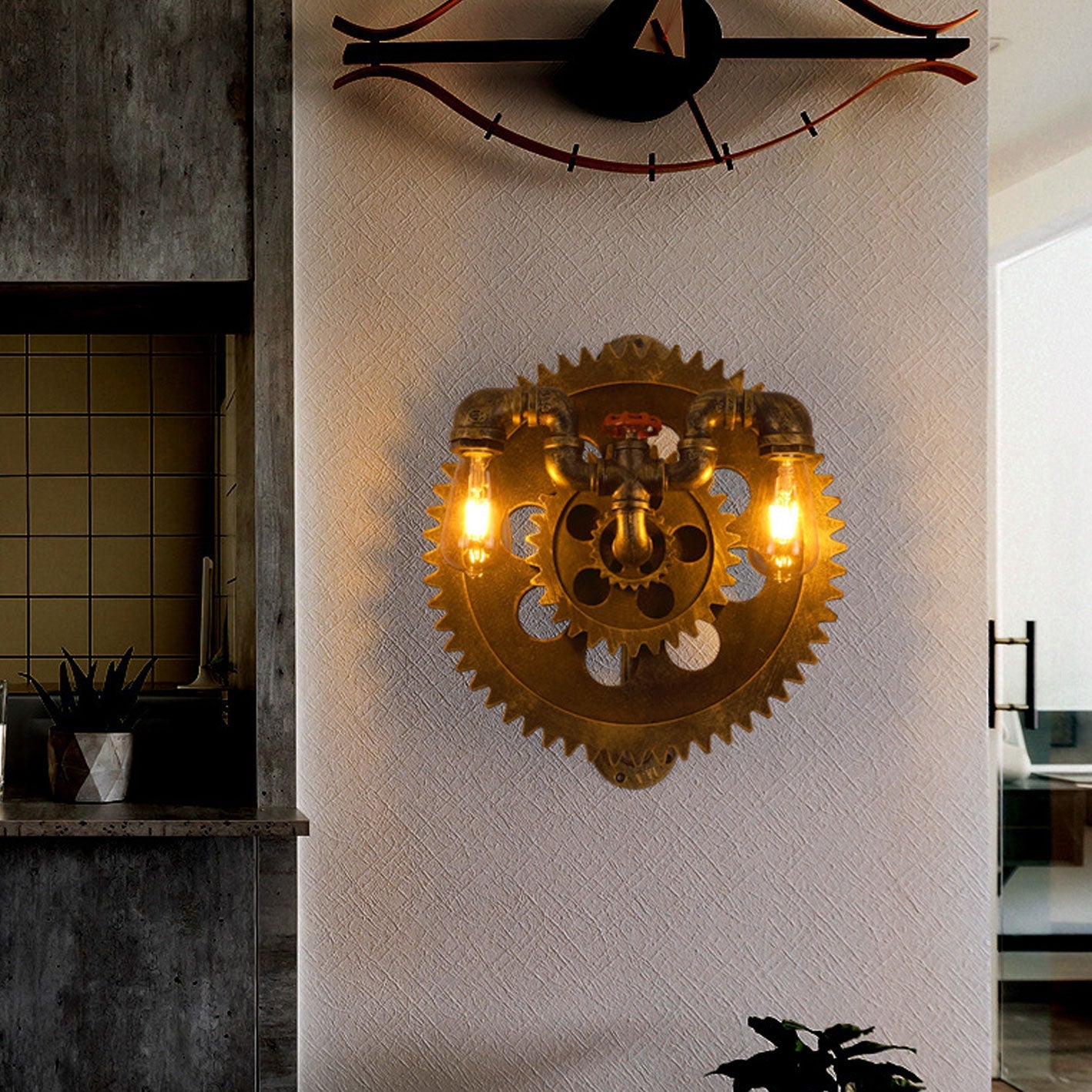 Gear-shaped Wrought Iron Wall Lamp