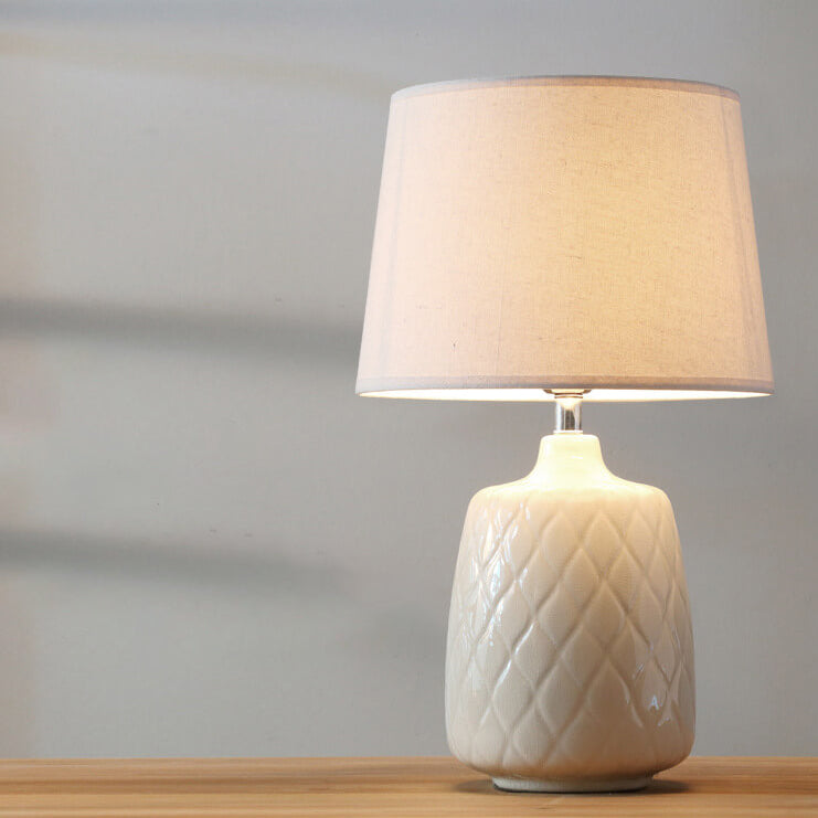 Ceramic Fabric Lampshade Table Lamp