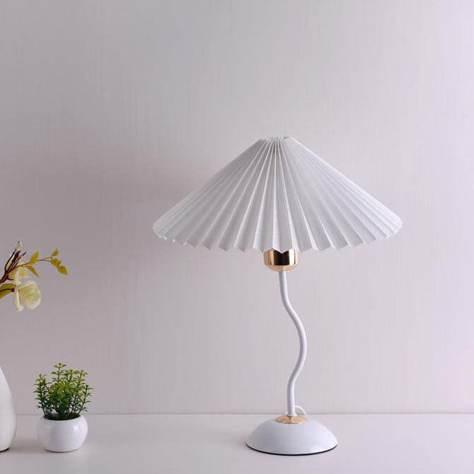 Pleated Umbrella Bending Table Lamp