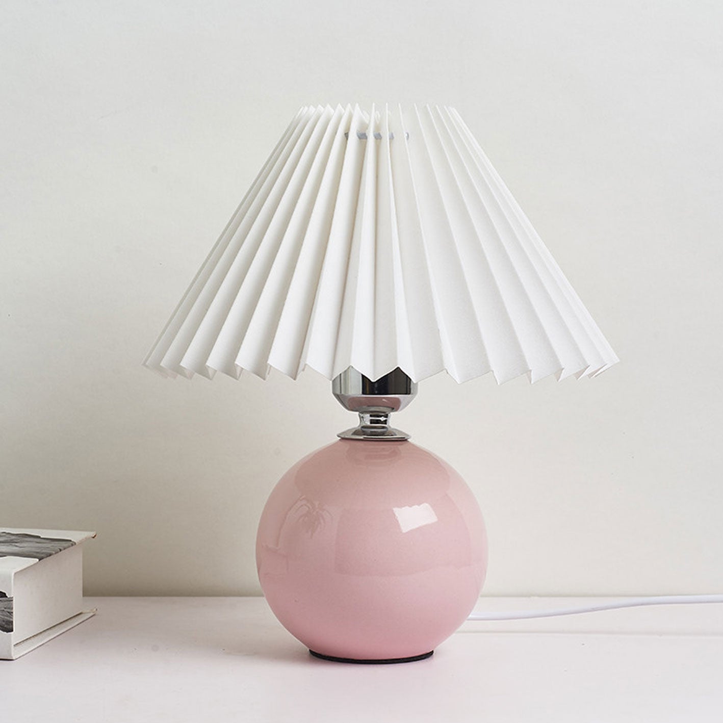 Ceramic Pleated Table Lamp
