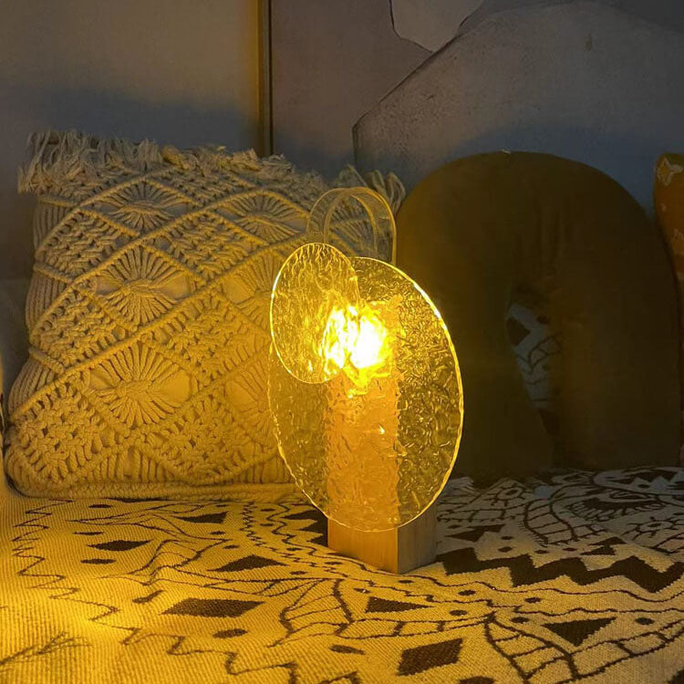Romantic Solid Wood Rotating Table Lamp
