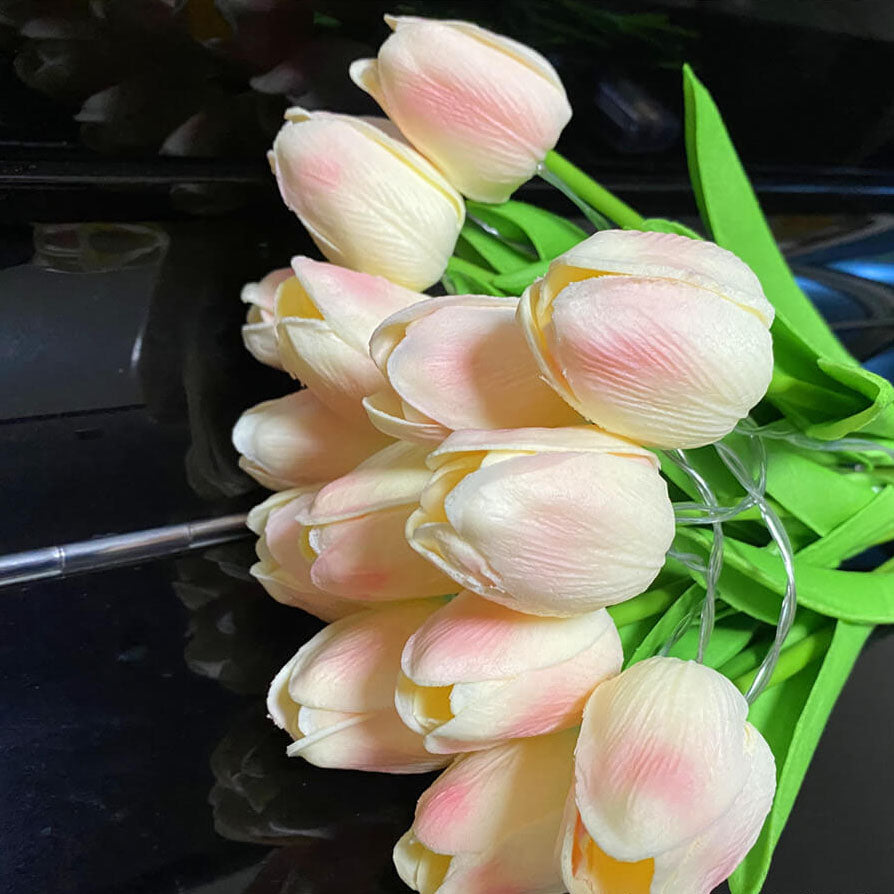 Tiffany-Style Tulip Flower Decoration Table Lamp