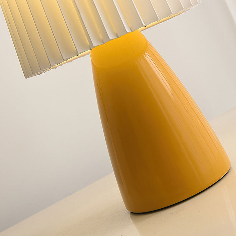 Pleated Fabric Ceramics Bedroom Table Lamp