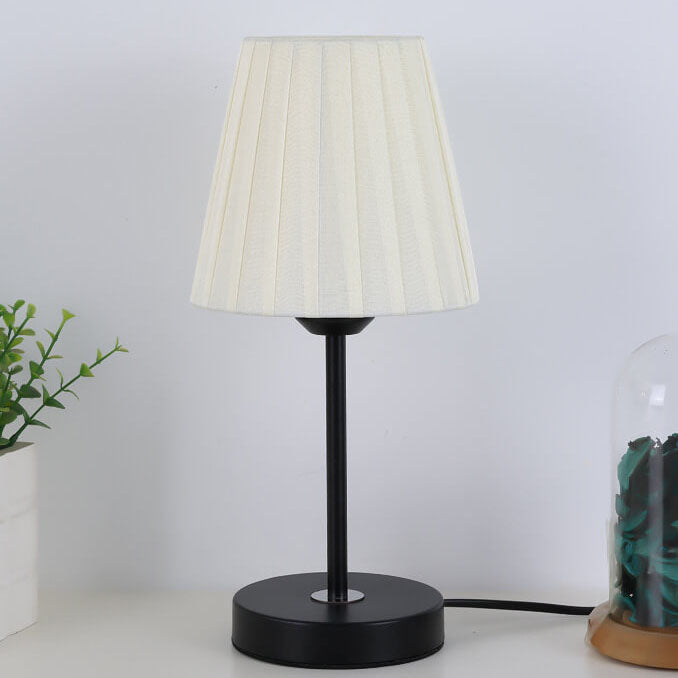 Black White Pleated Metal Table Lamp