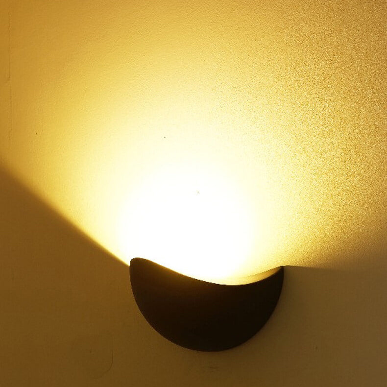 Half Round Aluminum Wall Lamp