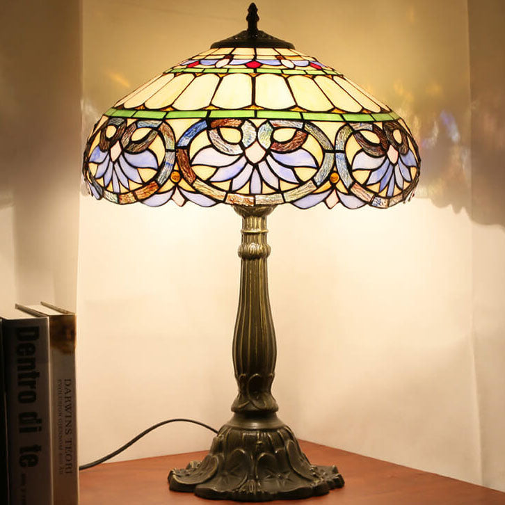 Peach Heart Baroque Stained 2-Light Table Lamp