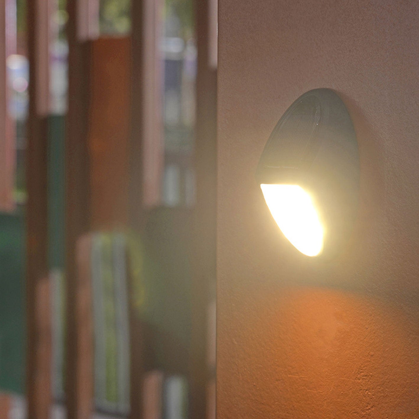 Oval Garden Fence Outdoor Light