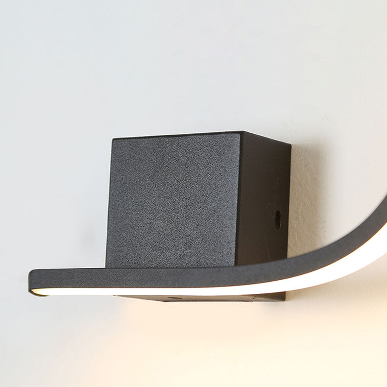 Strip Mountain Iron Aluminium Outdoor Light