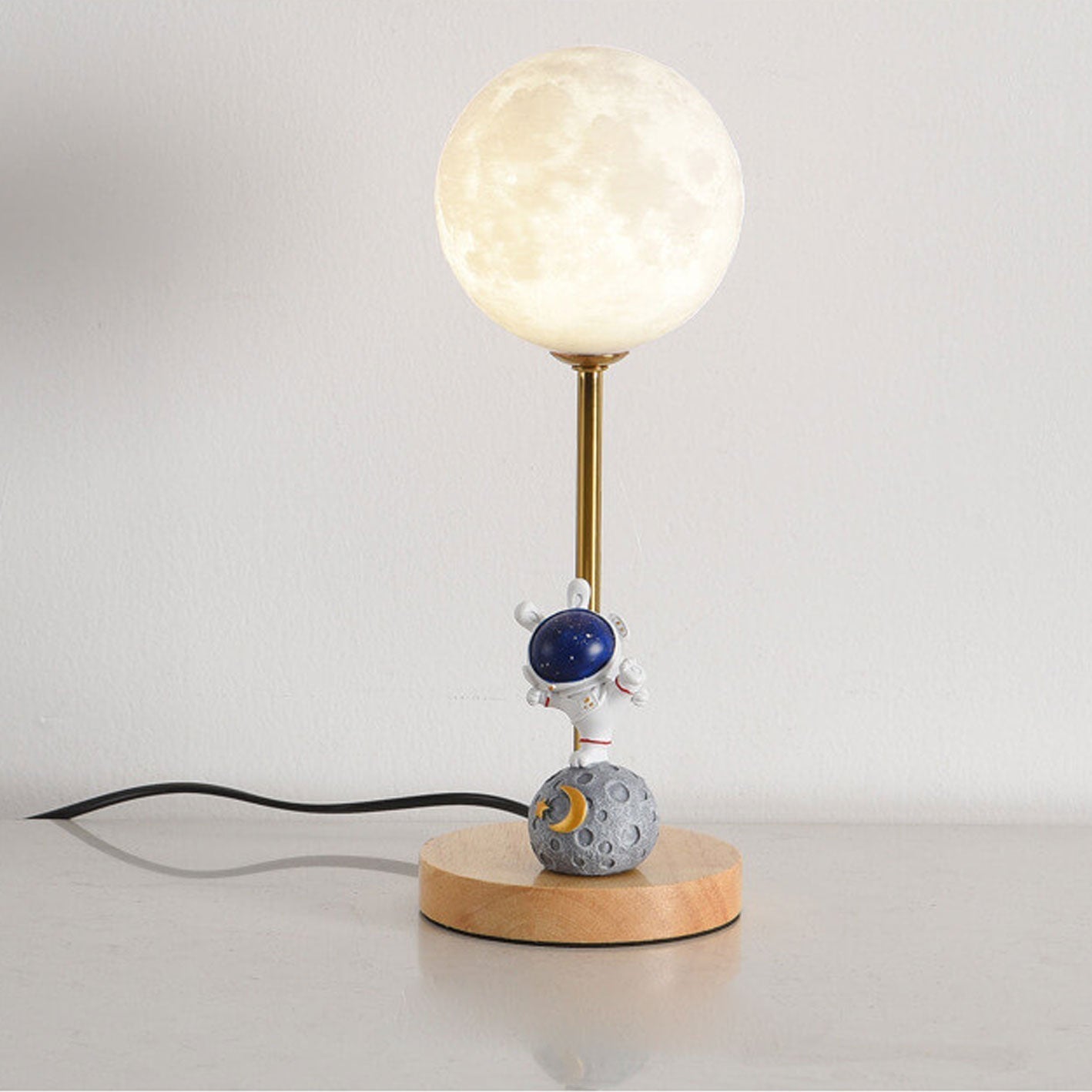 3D Printed Moon Decorative Table Lamp