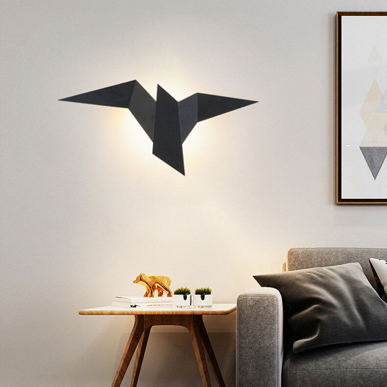 Flying Bird Metal Wall Lamp