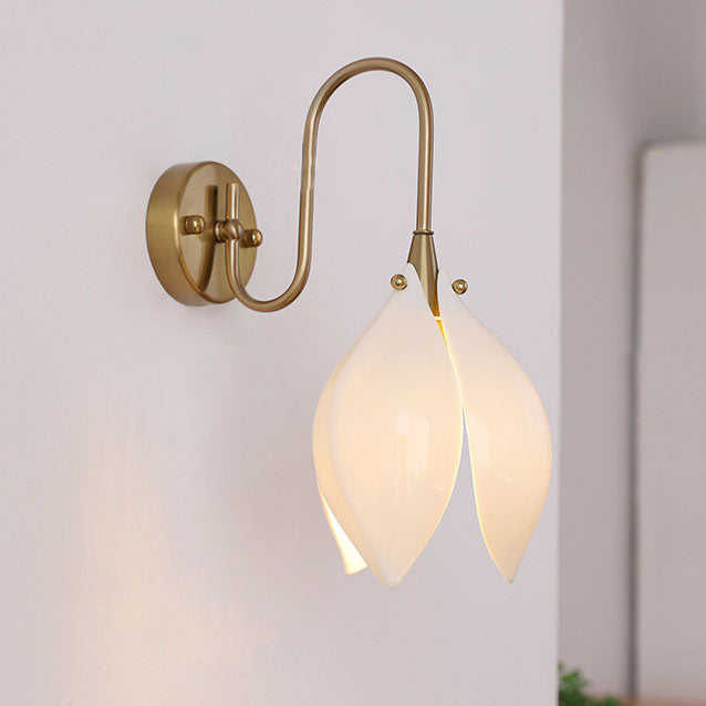 Ceramic Magnolia Flower Shape Wall Lamp