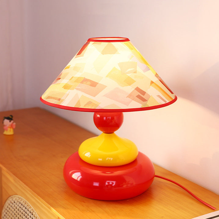 Iron Fabric Conic Round Table Lamp
