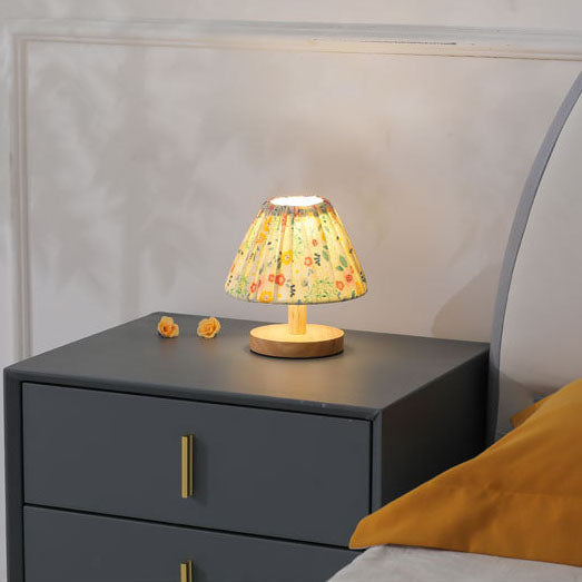 Iron Flower Shape Table Lamp