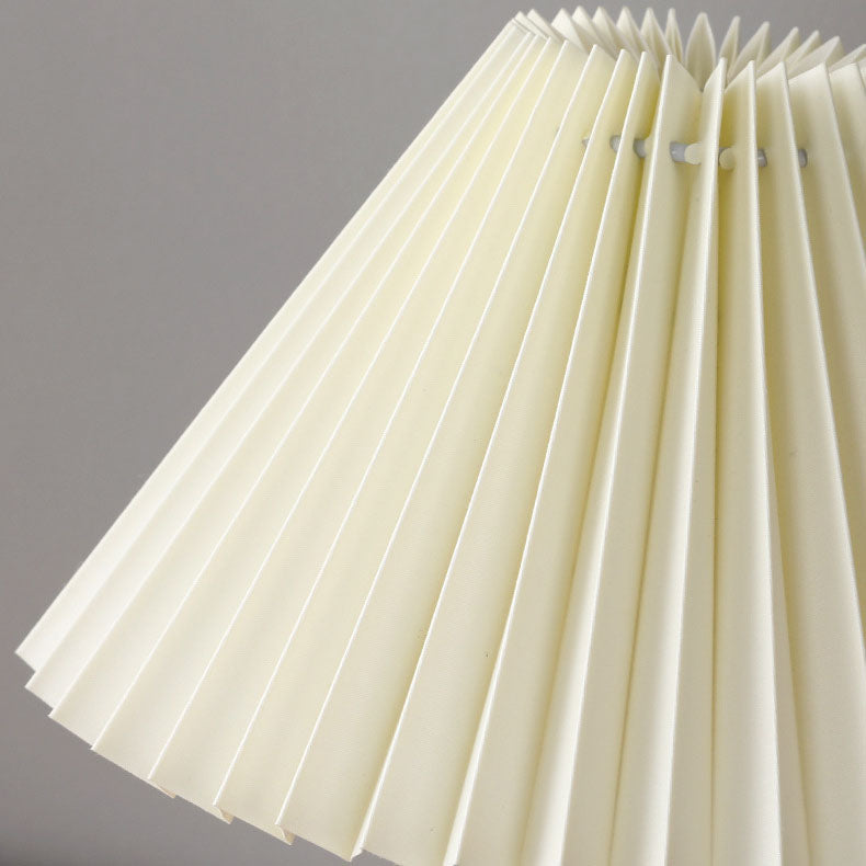 Solid Wood PVC Lampshade Table Lamp