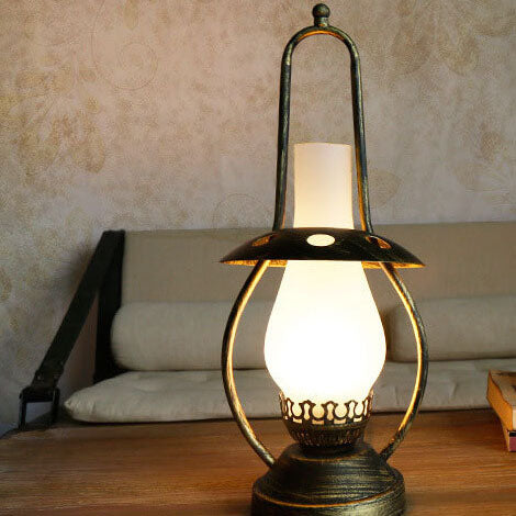 Antique Kerosene Oil Table Lamp