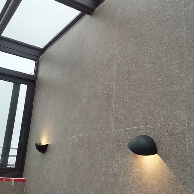 Half Round Aluminum Wall Lamp