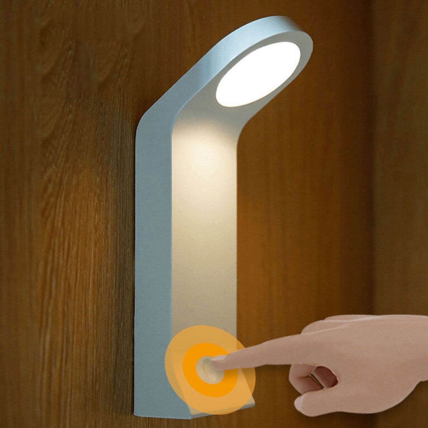 Curved Shape Induction Charging Table Lamp