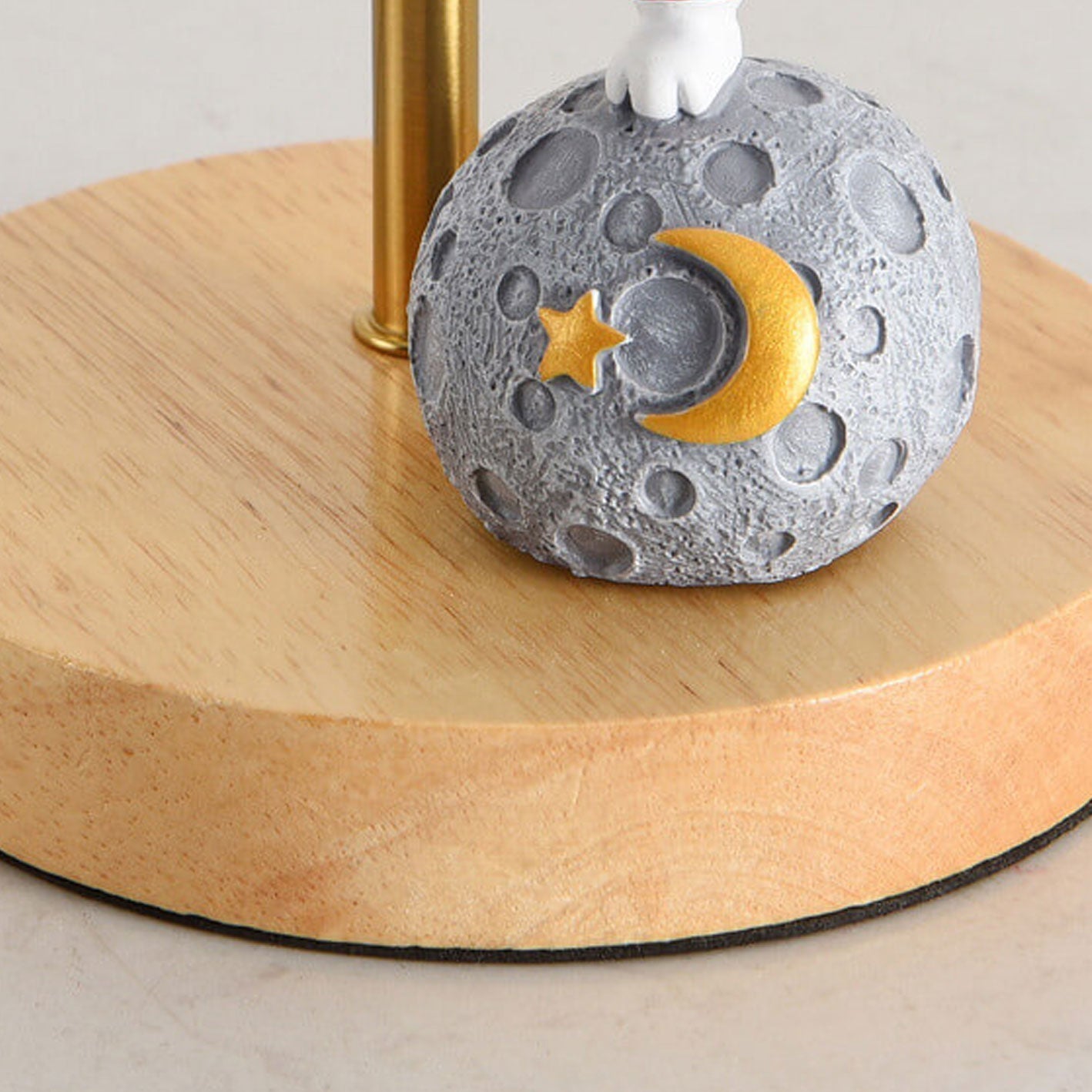 3D Printed Moon Decorative Table Lamp