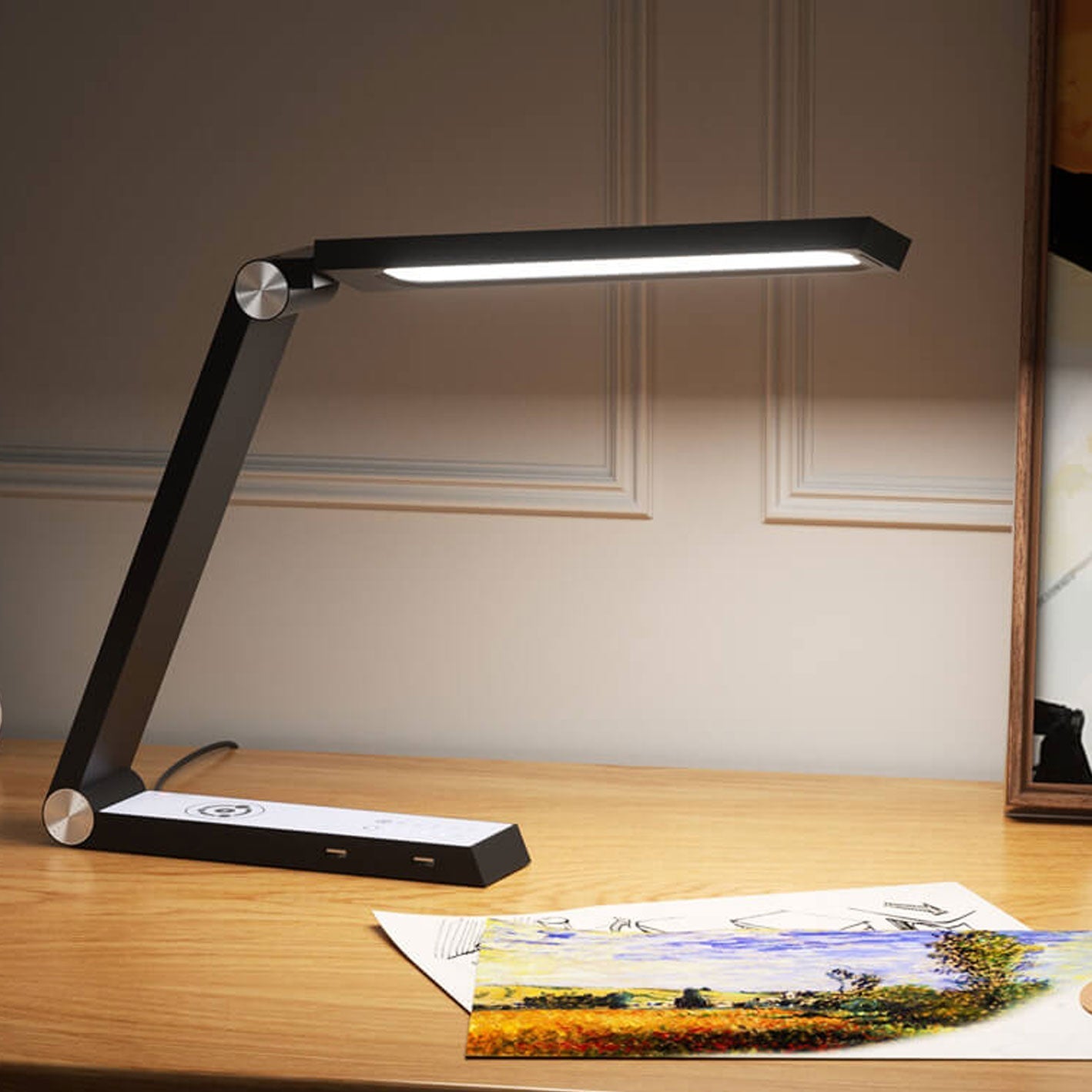 Intelligent Triangle Wireless Charging Table Lamp
