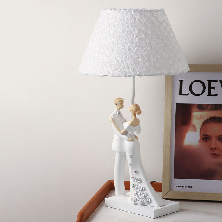 Romantic Resin Hugging Couple Table Lamp
