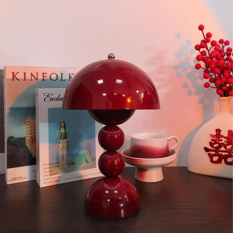 Flower Bud Iron Bedroom Table Lamp