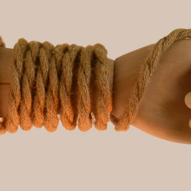 Hand Shape Arm Hemp Wall Lamp