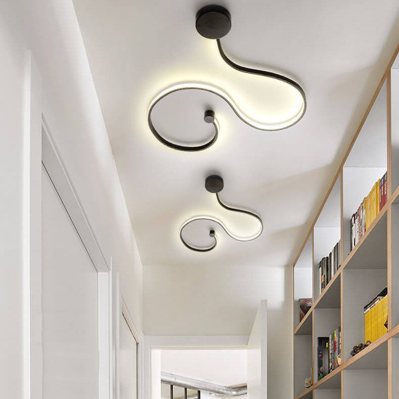Long Aluminum Snake Shaped Wall Lamp