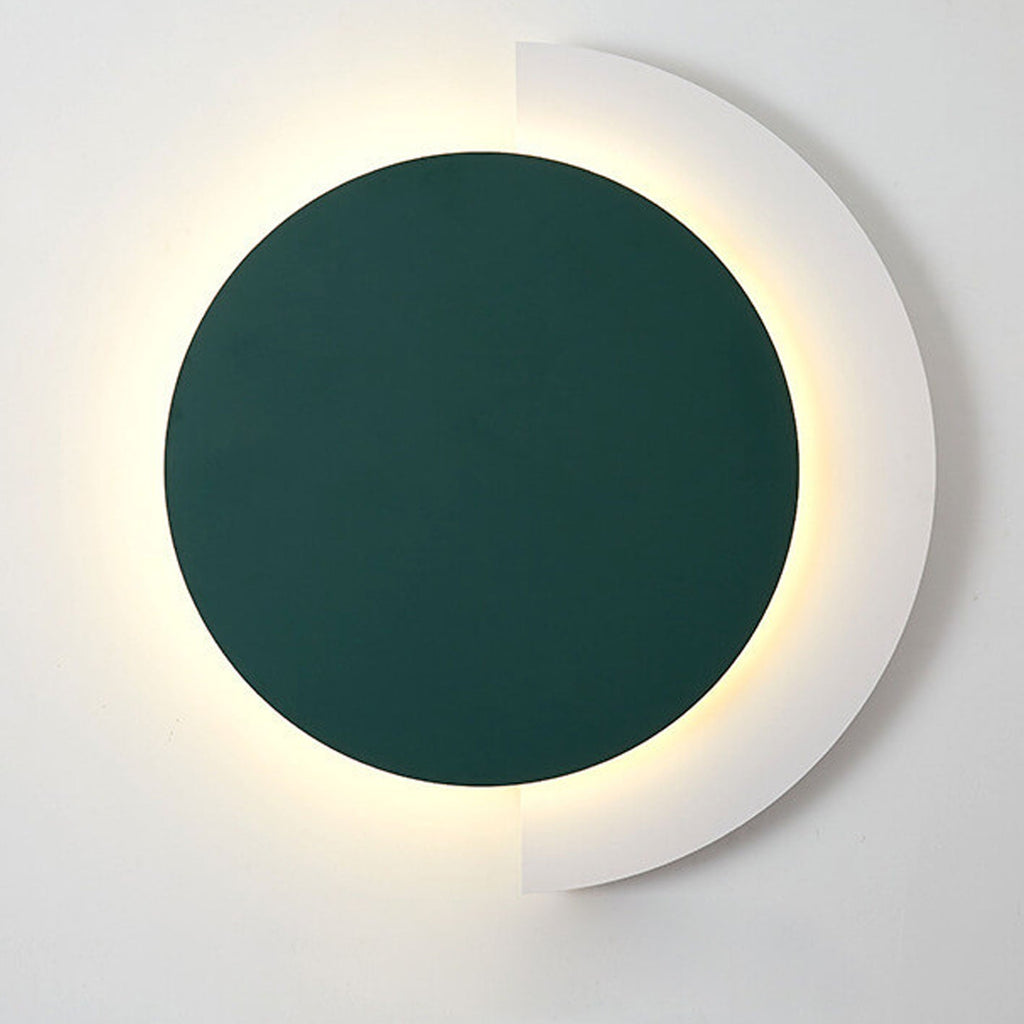 Postmodern Solid Color Wrought Wall Lamp