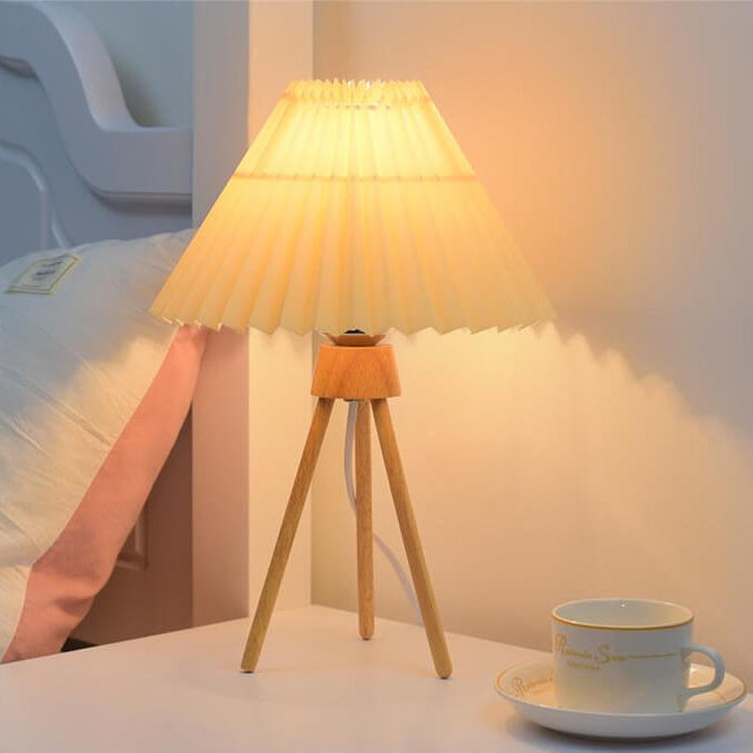Tripod Pleated Design Umbrella Table Lamp