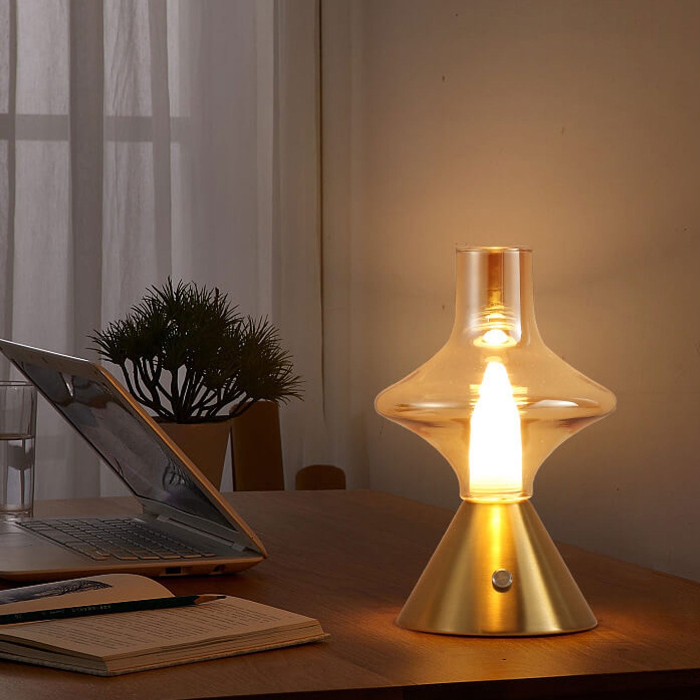 High Boron Glass Charging Table Lamp