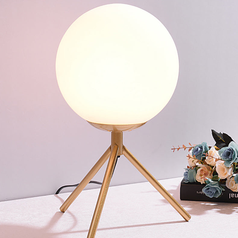 Iron Glass Ball Bracket Table Lamp