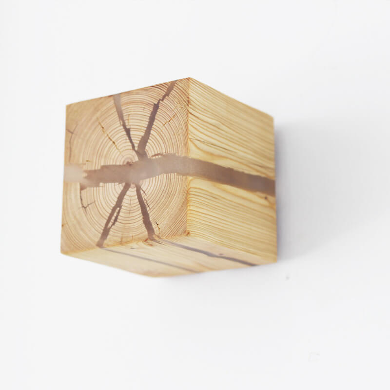 Cracked Solid Wood Square Wall Lamp