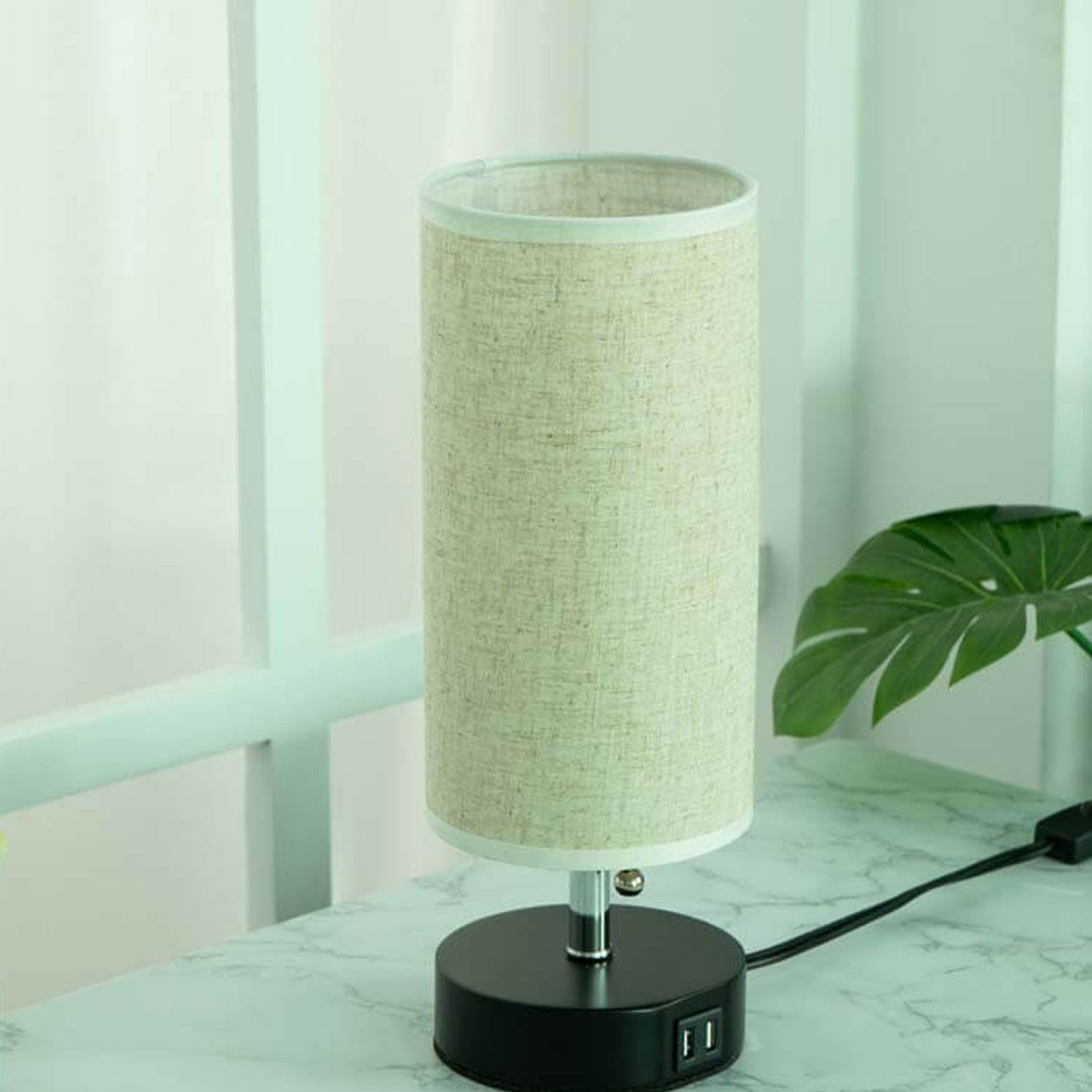 Column Hollow Iron Fabric Table Lamp