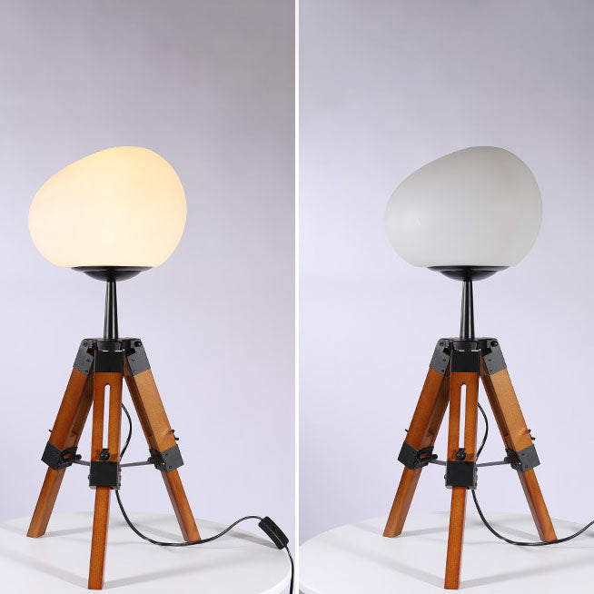 PE Round Wood Tripod Table Lamp