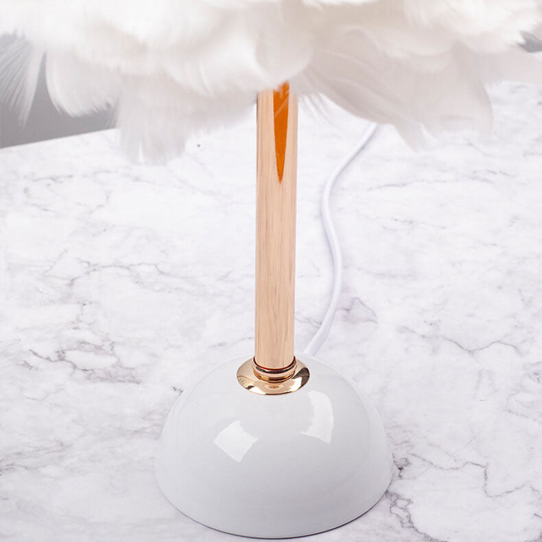 Feather Iron Round Gold Table Lamp