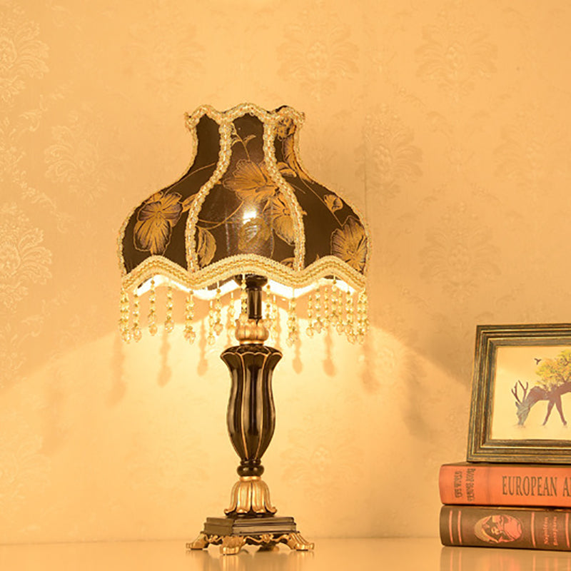 Court Top Resin Fabric Table Lamp