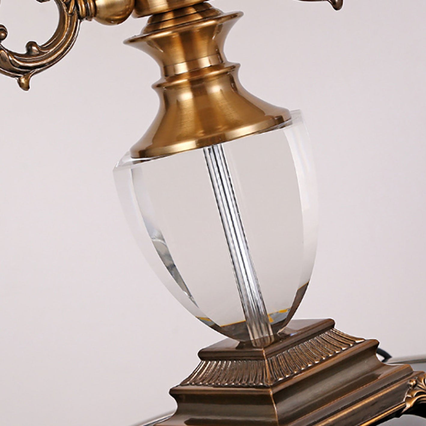Zinc Alloy Crystal Table Lamp