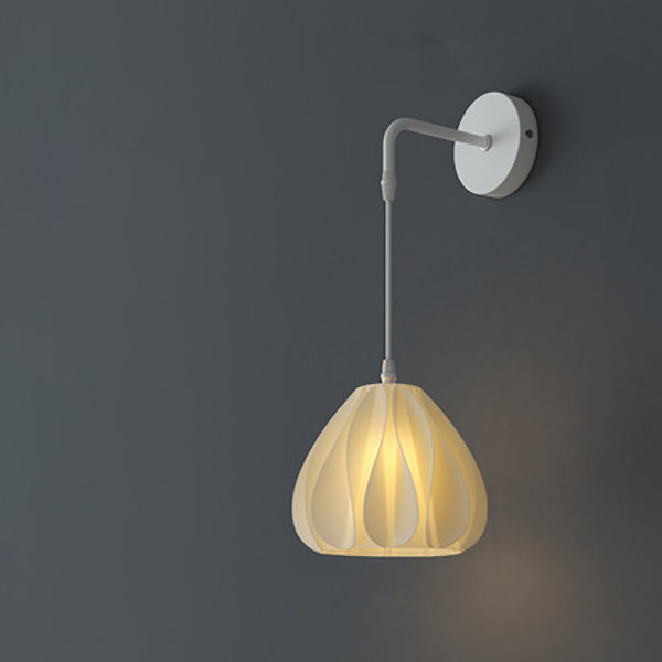 Three-dimensional Petal Design Wall Lamp