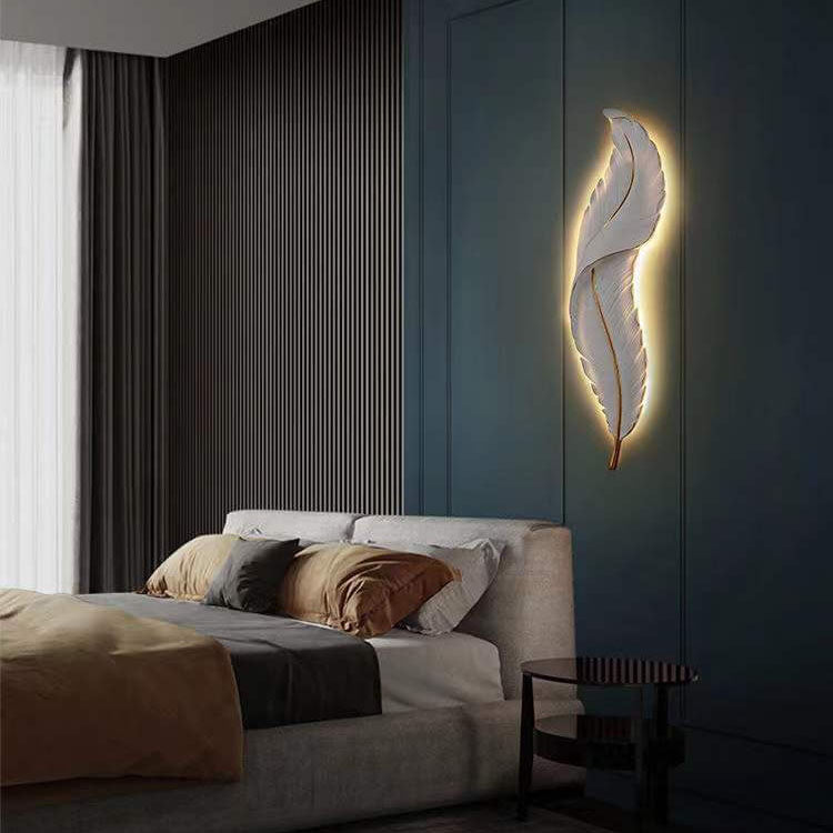 Feather Wall Lamp