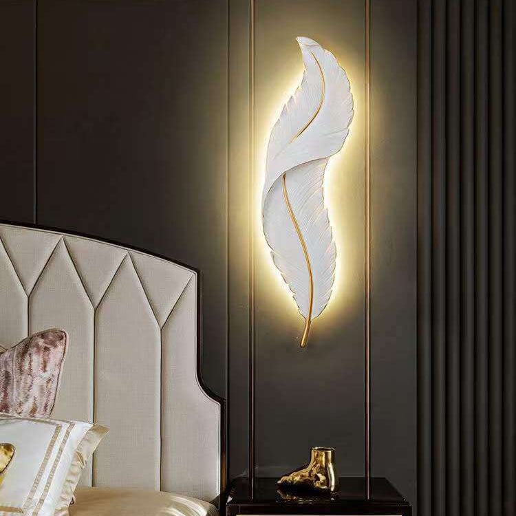 Feather Wall Lamp