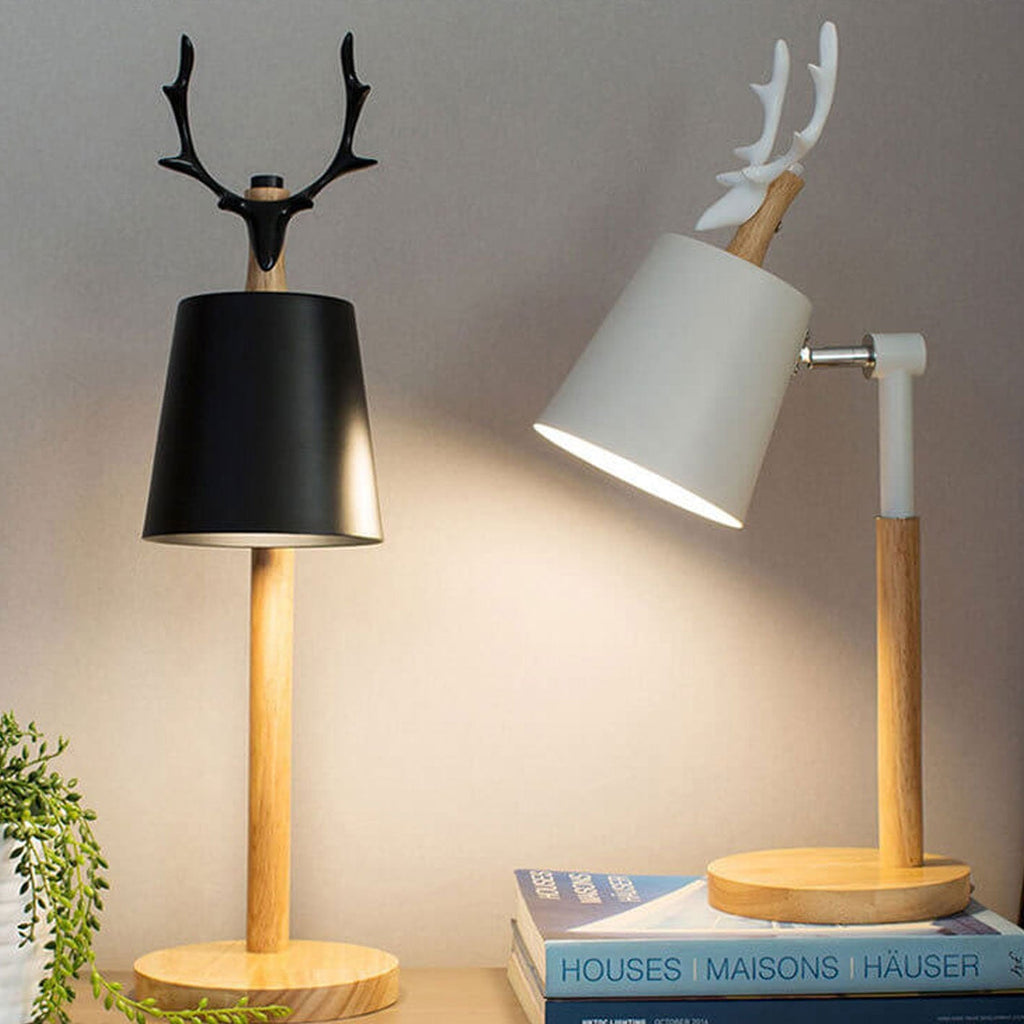 Moose Design Iron Wood Table Lamp