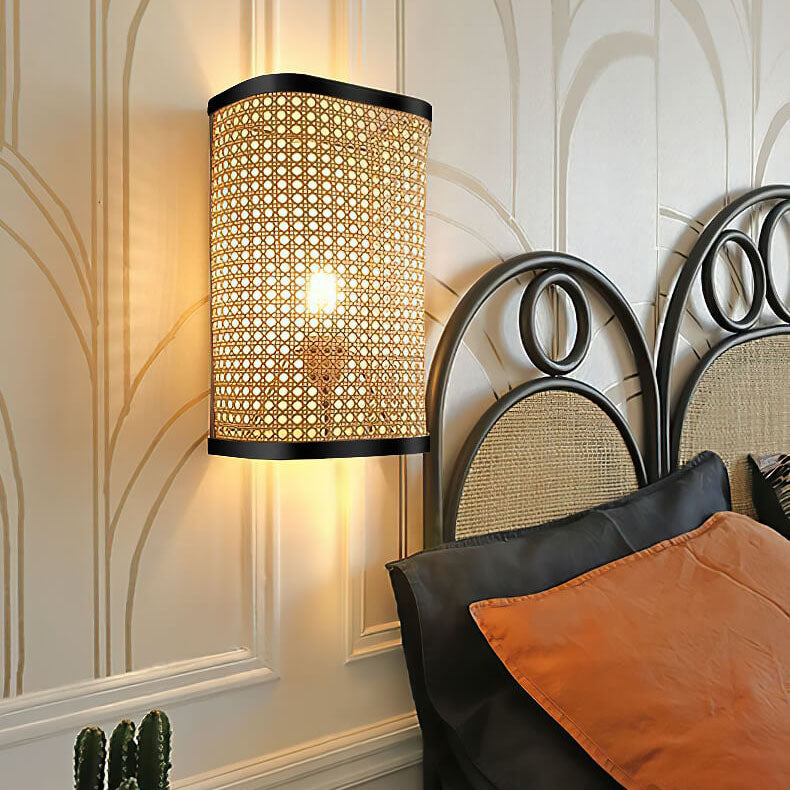 Rattan Weaving Square Wall Lamp